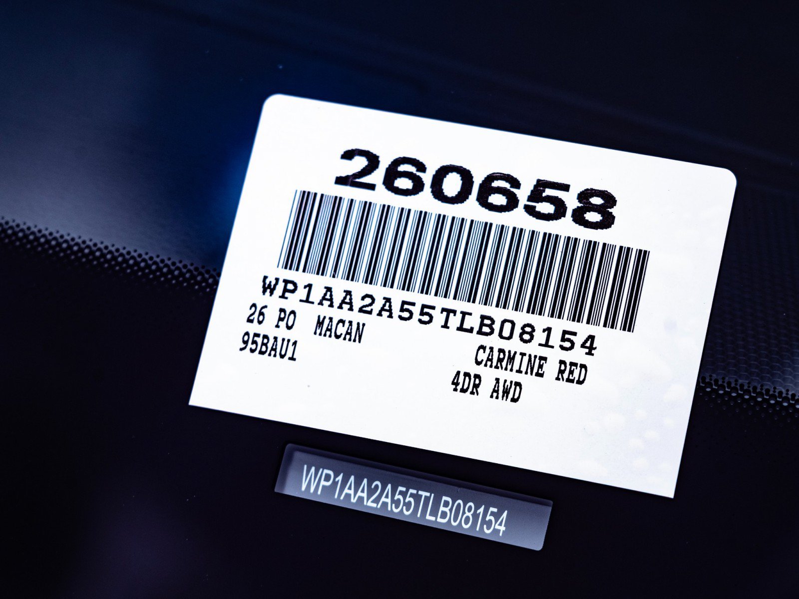 Certified 2026 Porsche Macan AWD/4WD image 31