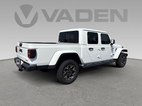 New 2026 Jeep Gladiator Sport image 18