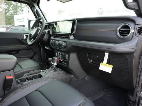 New 2026 Jeep Gladiator Sport image 23