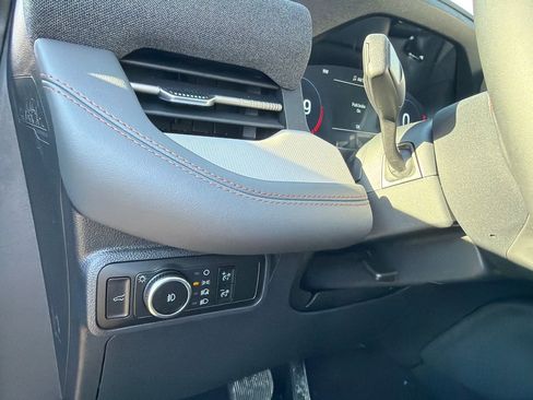 New 2026 Ford Explorer Active w/ Active Comfort Package image 32