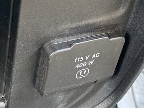 Used 2024 RAM 2500 Laramie AWD/4WD image 23