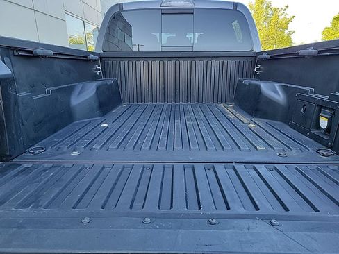 Used 2021 Toyota Tacoma TRD Sport w/ Technology Package AWD/4WD image 20