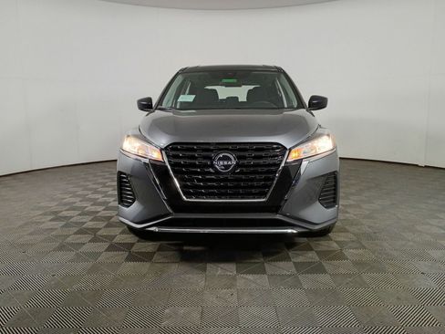 New 2025 Nissan Kicks Play S image 2