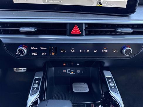 New 2026 Kia Sorento SX Prestige image 24