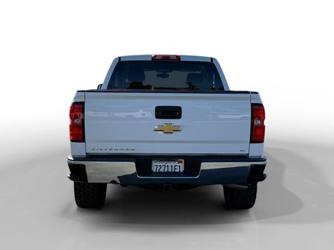 Used 2018 Chevrolet Silverado 1500 LT w/ All Star Edition image 4