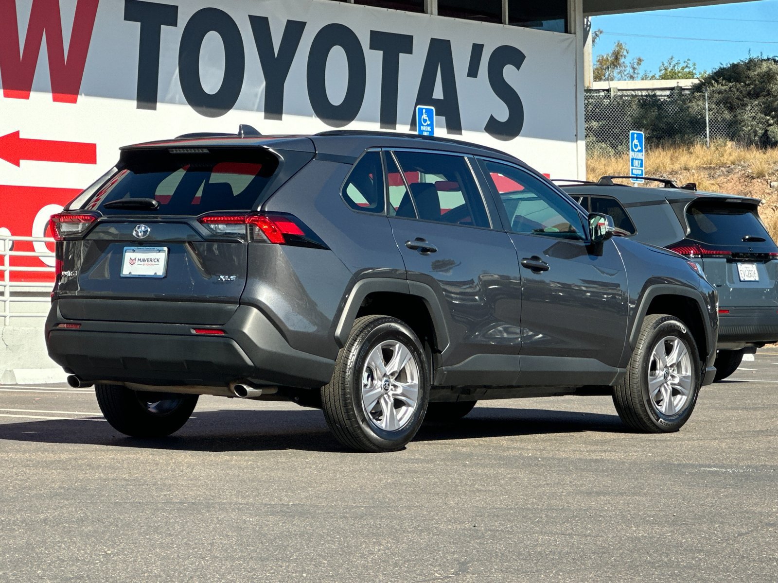 Used 2025 Toyota RAV4 XLE FWD image 5