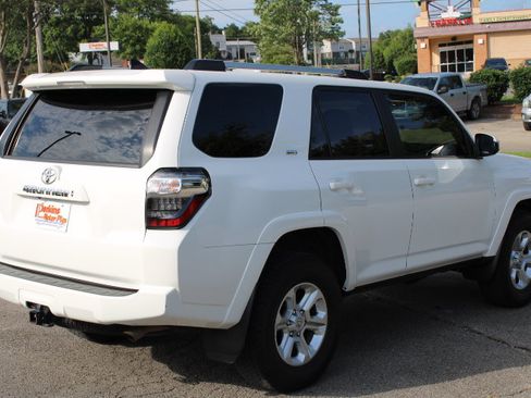 Used 2023 Toyota 4Runner SR5 AWD/4WD image 7