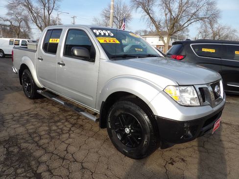 Used 2017 Nissan Frontier SV w/ SV Value Truck Package image 3