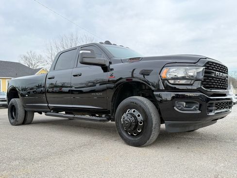 Used 2024 RAM 3500 Big Horn w/ Night Edition image 10