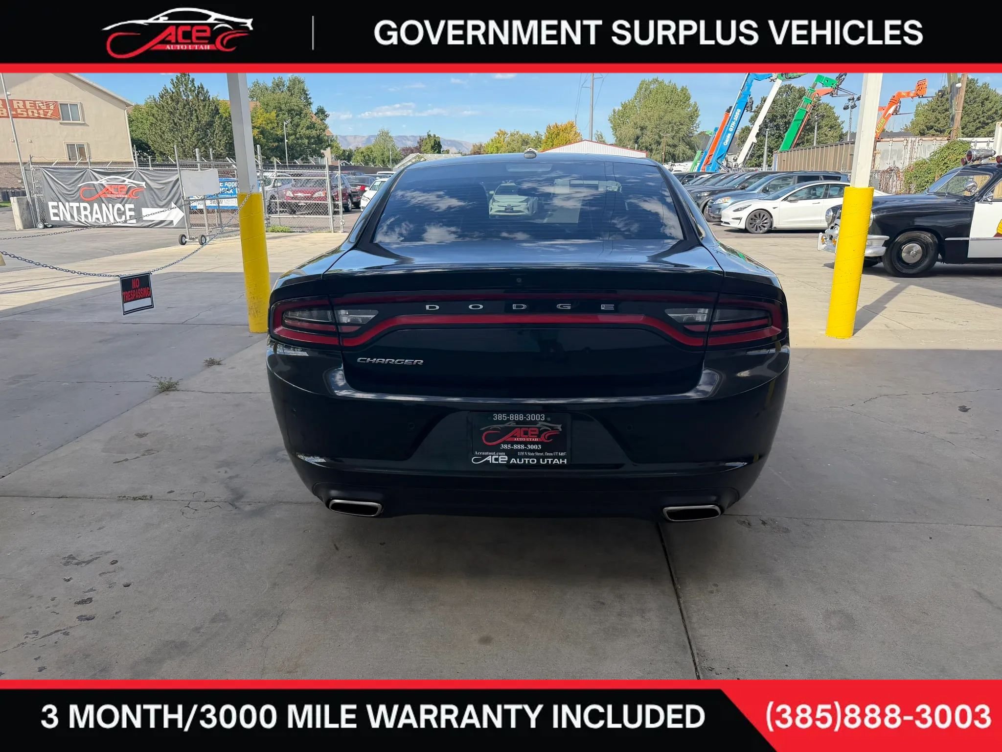 Used 2019 Dodge Charger SXT w/ Travel & Safety Group RWD image 6