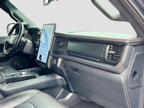 Used 2024 Ford Expedition Limited RWD image 32