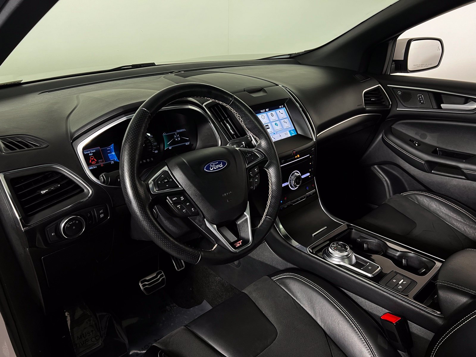 Used 2019 Ford Edge ST w/ Equipment Group 401A AWD/4WD image 12