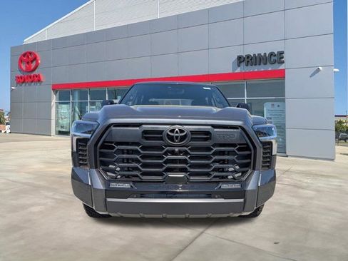 New 2026 Toyota Tundra Limited AWD/4WD image 9
