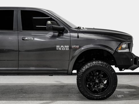 Used 2016 RAM 1500 Laramie w/ Convenience Group AWD/4WD image 13