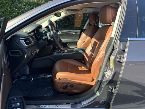 Used 2019 Maserati Ghibli image 11