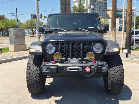 Used 2021 Jeep Gladiator Rubicon w/ Trailer Tow Package AWD/4WD image 10