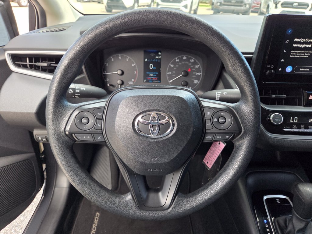 Used 2024 Toyota Corolla LE FWD image 28