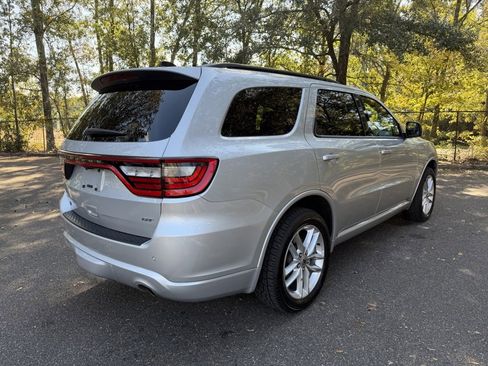 Used 2023 Dodge Durango GT image 6