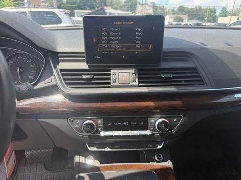 Used 2019 Audi Q5 2.0T Premium AWD/4WD image 20