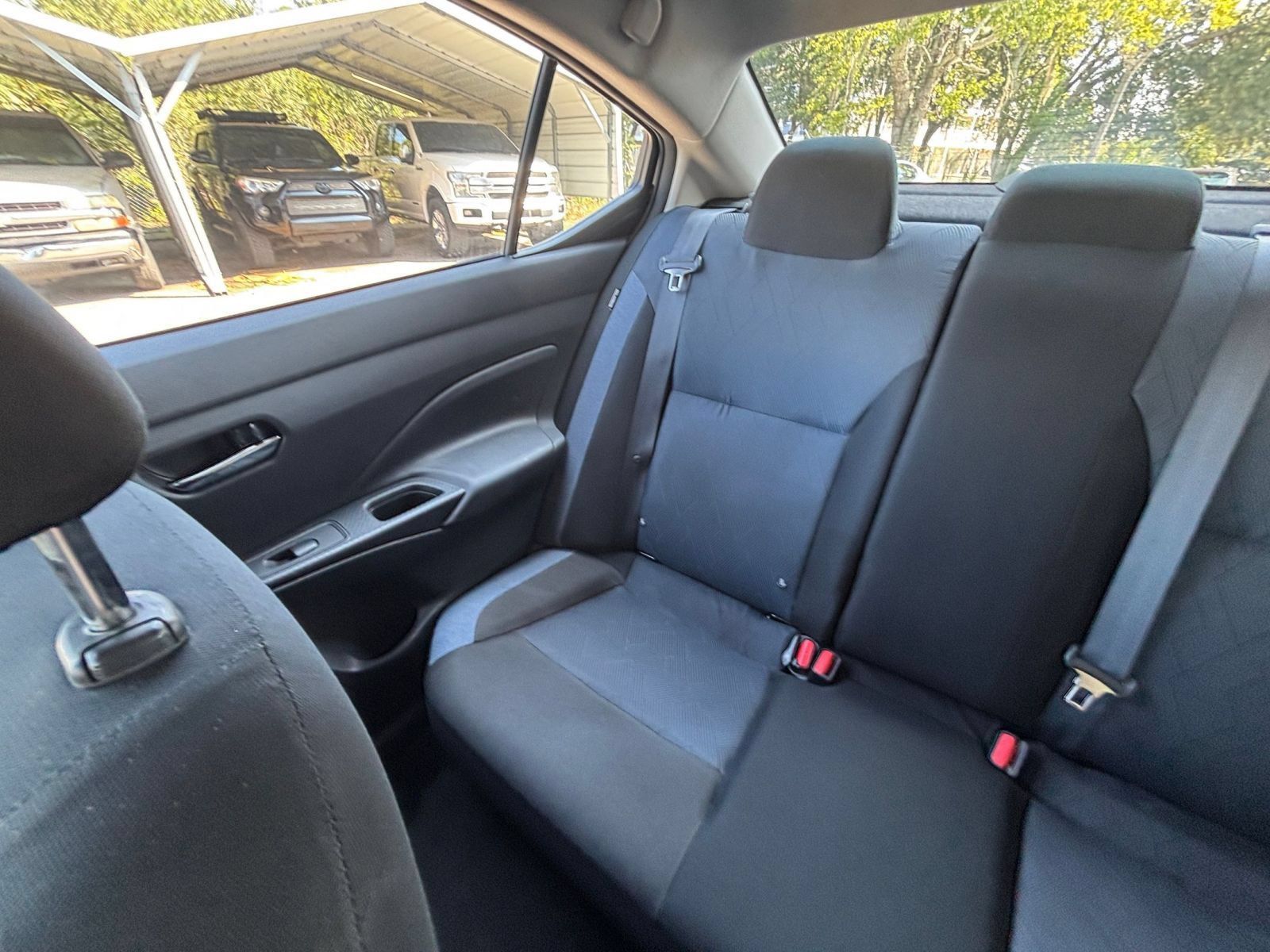 Used 2025 Nissan Versa SV FWD image 36