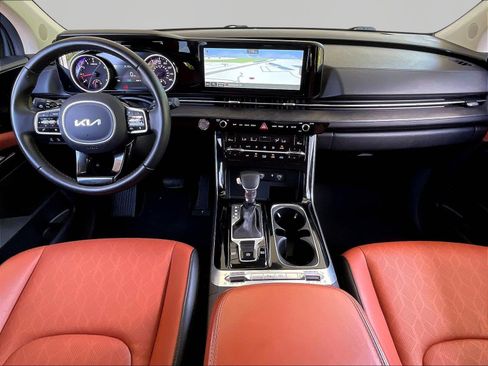 Used 2022 Kia Carnival SX FWD image 7
