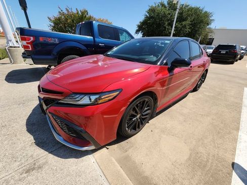 Used 2023 Toyota Camry XSE w/ Navigation Package FWD image 2