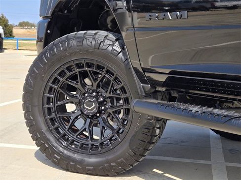 Used 2025 RAM 2500 Laramie w/ Night Edition image 33