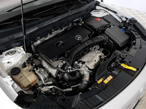 Used 2020 Mercedes-Benz GLB 250 w/ Premium Package image 54