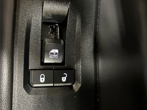 Used 2023 Jeep Grand Cherokee L Altitude image 49