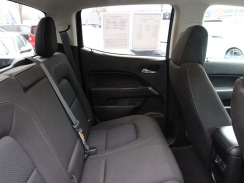 Used 2020 Chevrolet Colorado LT RWD image 23