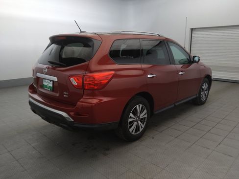 Used 2017 Nissan Pathfinder SV w/ SV Tech Package AWD/4WD image 9