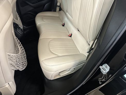 Used 2020 Maserati Levante S image 74