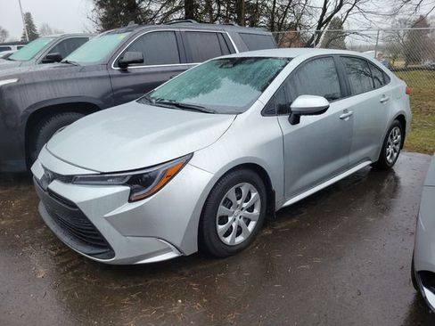 Used 2023 Toyota Corolla LE w/ Carpet Mat Package (TMS) image 5