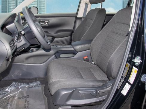 Certified 2024 Honda HR-V LX image 15