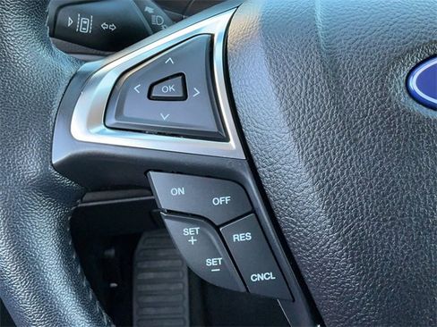 Used 2022 Ford Edge SEL image 20