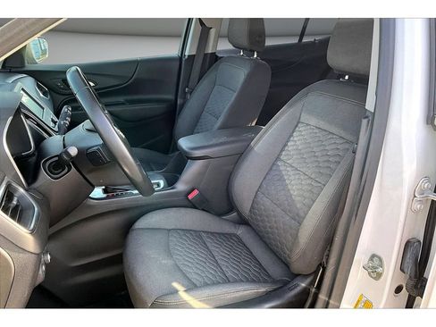 Used 2018 Chevrolet Equinox LT FWD image 26