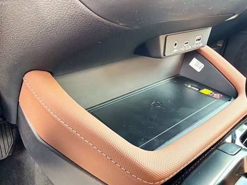 New 2026 Subaru Forester Touring image 31