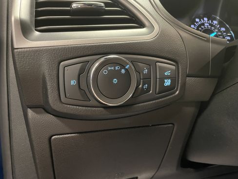 Used 2023 Ford Edge ST-Line image 19