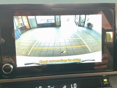 Certified 2025 Toyota Camry LE FWD image 14