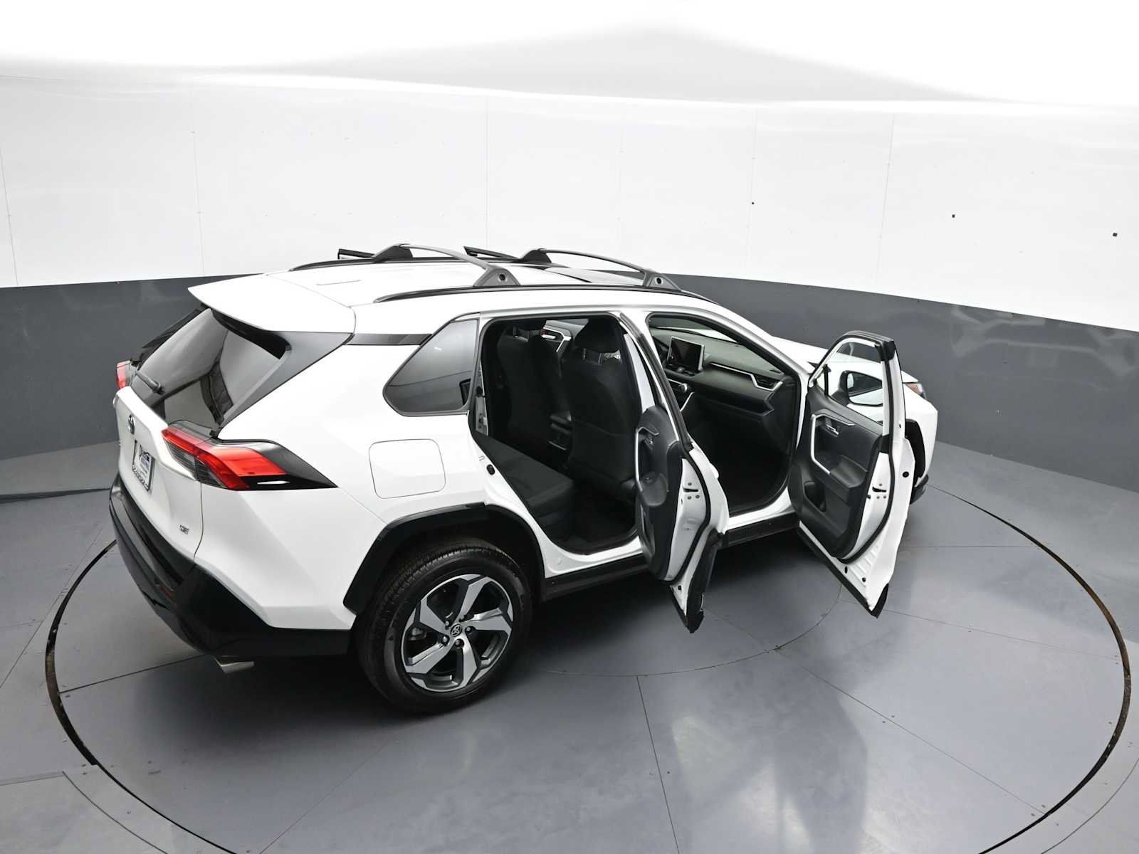 Used 2023 Toyota RAV4 SE w/ Weather & Moonroof Package AWD/4WD image 45
