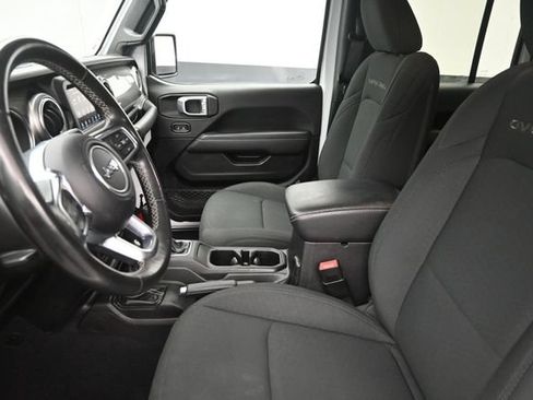 Used 2020 Jeep Gladiator Overland AWD/4WD image 17