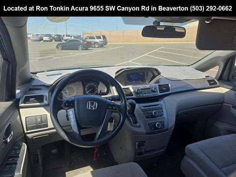 Used 2015 Honda Odyssey LX image 7