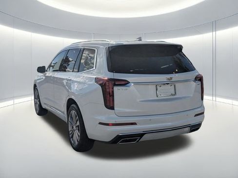 Used 2024 Cadillac XT6 Premium Luxury image 7