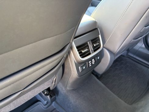 Certified 2025 Subaru Outback Limited w/ Popular Package #2 image 32