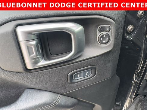 Used 2021 Jeep Wrangler Unlimited Sahara image 13