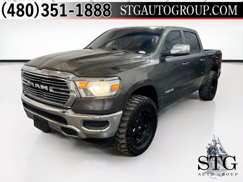 Used 2023 RAM 1500 Laramie AWD/4WD image 1