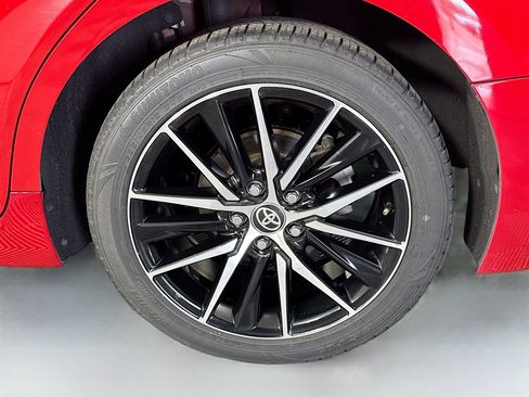 Used 2021 Toyota Camry SE image 36