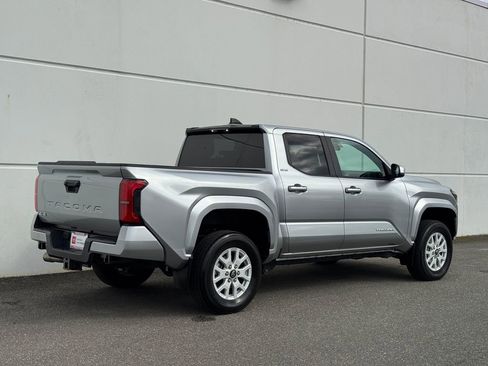 Certified 2024 Toyota Tacoma SR5 image 7
