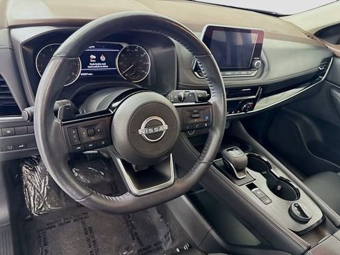 Used 2023 Nissan Rogue SL image 9