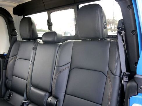 New 2026 Jeep Gladiator Sport image 19